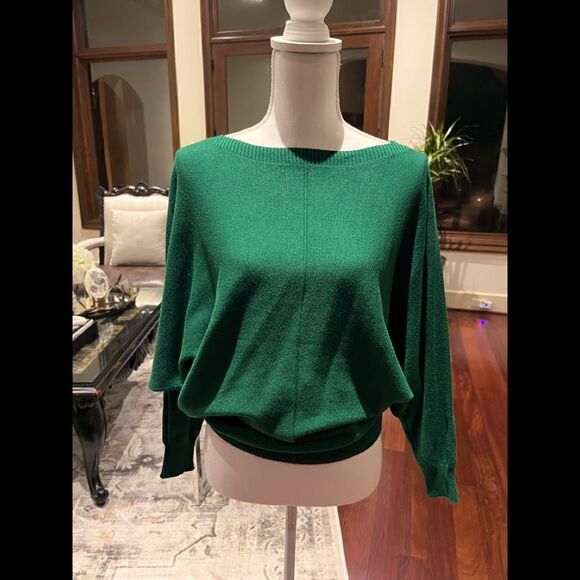Emerald sweater - Picture 1 of 6